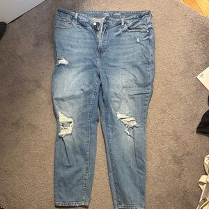 Old Navy Women's Boyfriend Jeans in Light Blue